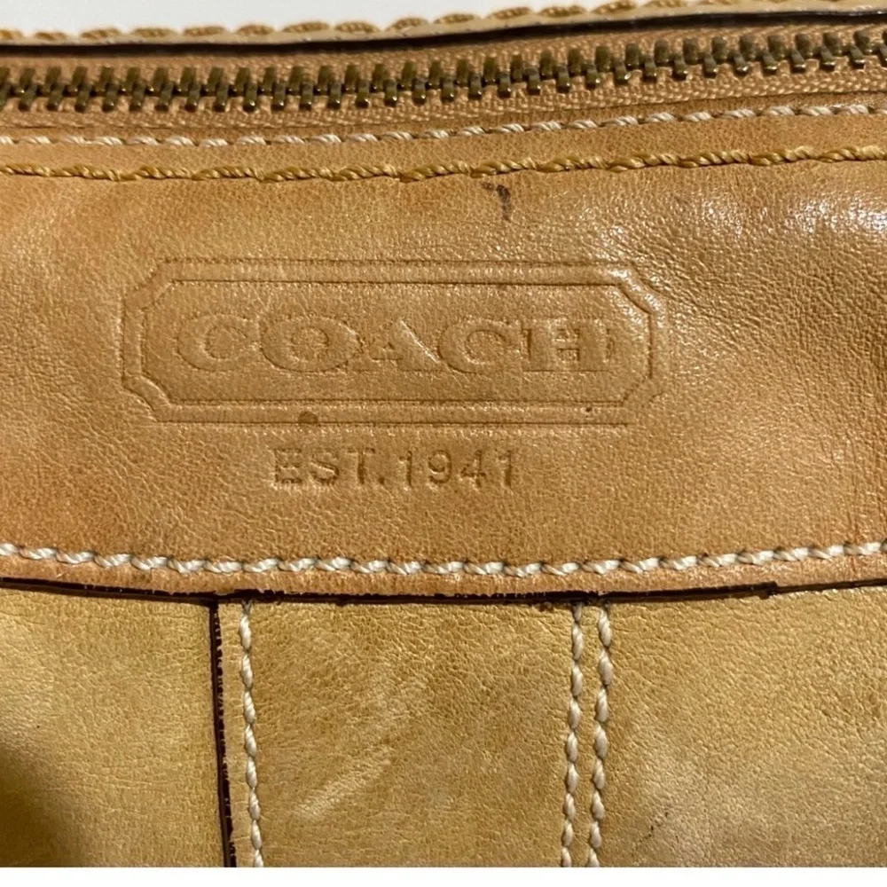 Coach vintage distressed leather beige crossbody handbag